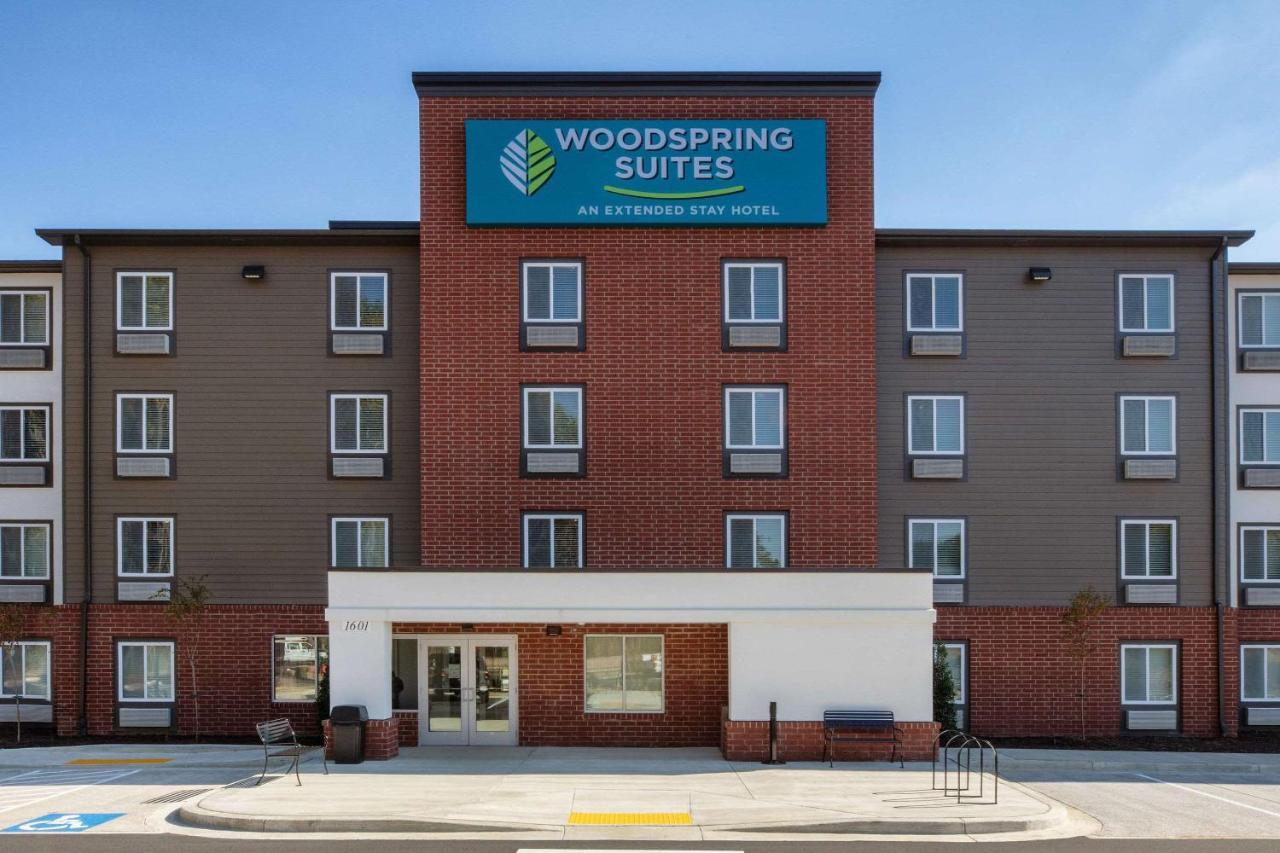 Woodsping Suites Washington Dc East Arena Drive Lake Arbor Экстерьер фото