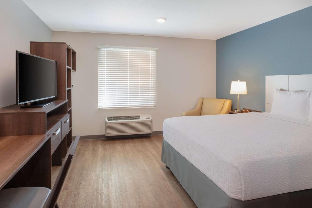 Woodsping Suites Washington Dc East Arena Drive Lake Arbor Экстерьер фото
