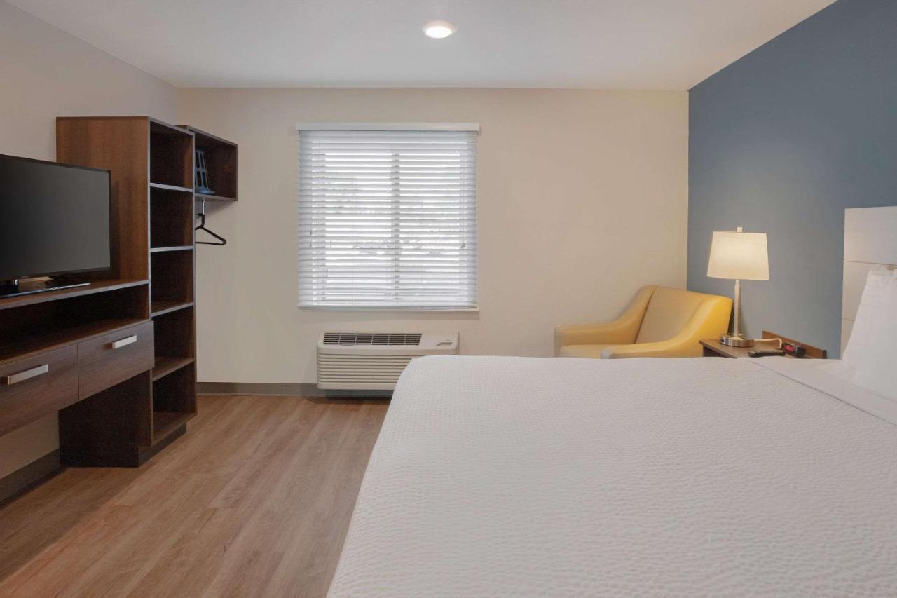 Woodsping Suites Washington Dc East Arena Drive Lake Arbor Экстерьер фото