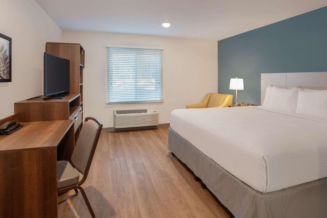Woodsping Suites Washington Dc East Arena Drive Lake Arbor Экстерьер фото