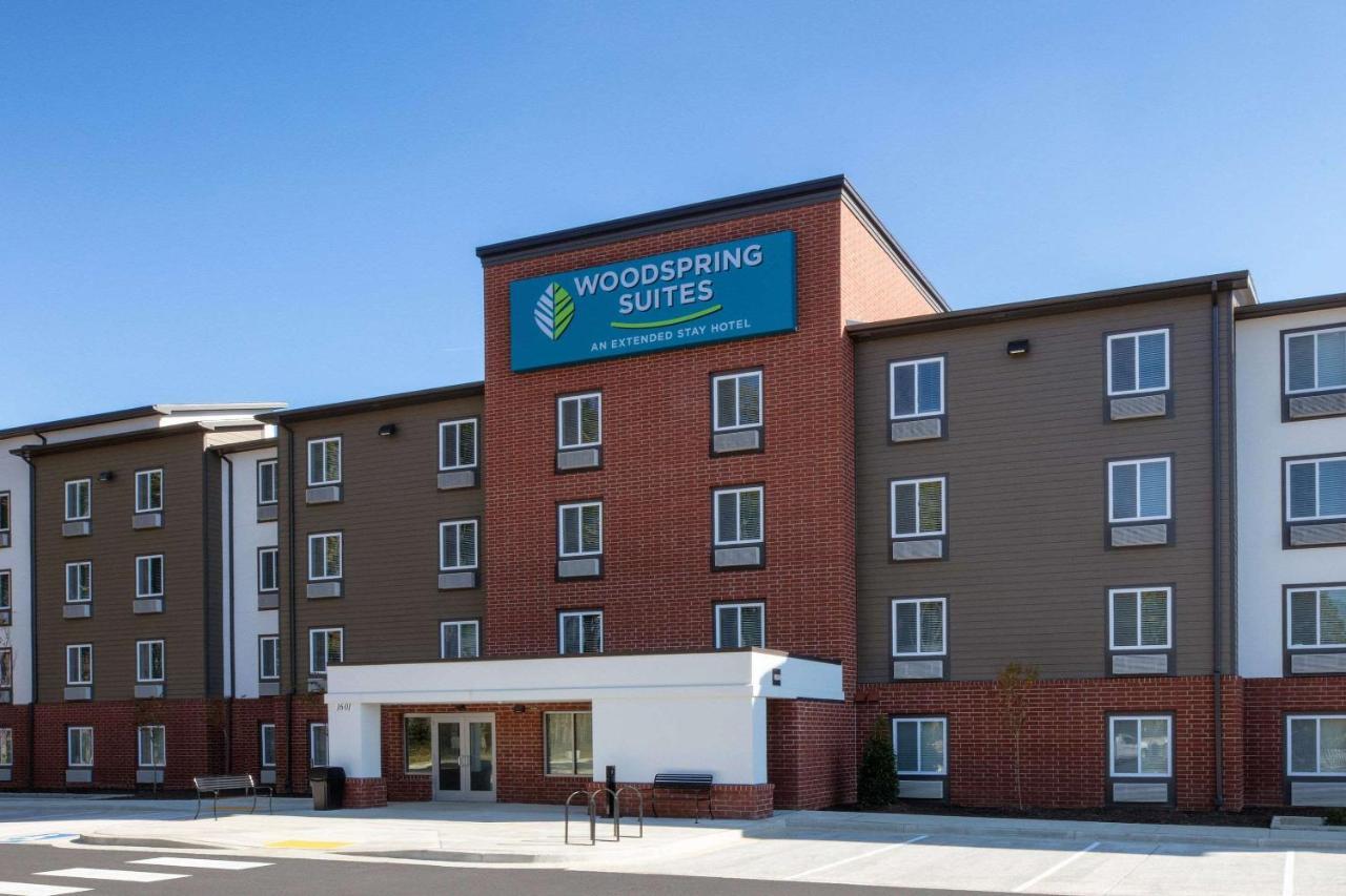 Woodsping Suites Washington Dc East Arena Drive Lake Arbor Экстерьер фото