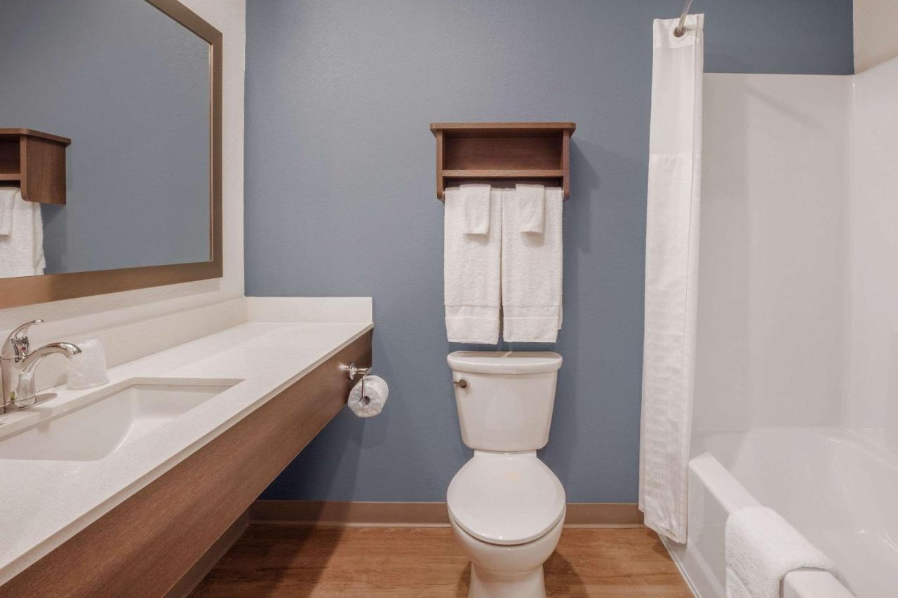 Woodsping Suites Washington Dc East Arena Drive Lake Arbor Экстерьер фото