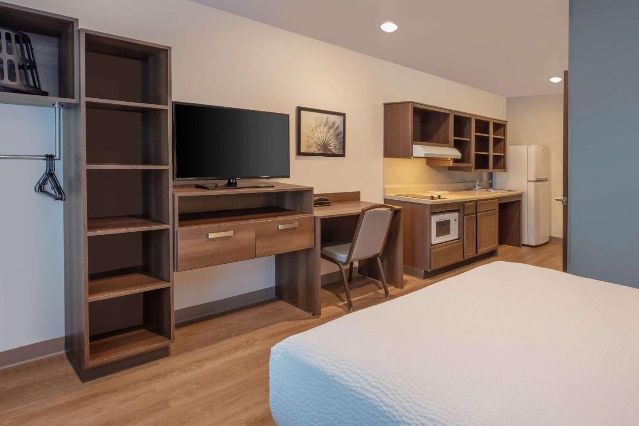 Woodsping Suites Washington Dc East Arena Drive Lake Arbor Экстерьер фото
