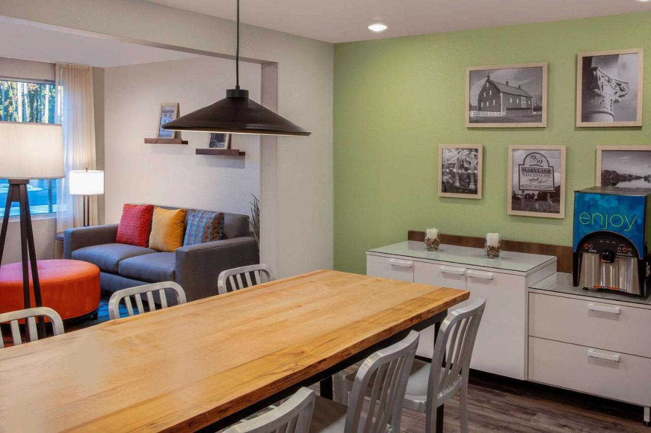 Woodsping Suites Washington Dc East Arena Drive Lake Arbor Экстерьер фото